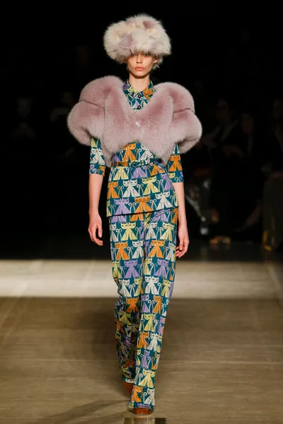 Look 36